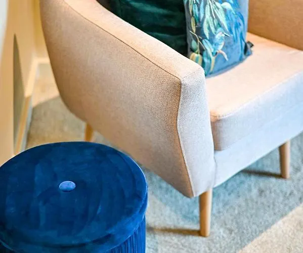 No 3, Within The Walls, Free Parking 別荘 *