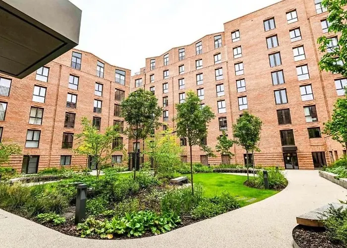 別荘 No 3, Within The Walls, Free Parking *