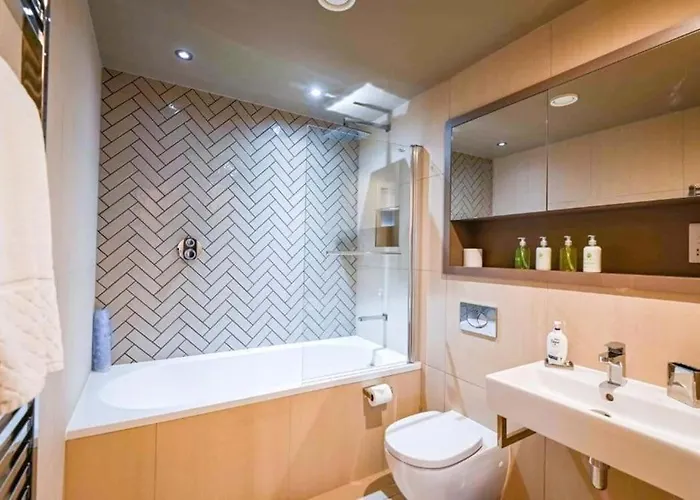 No 3, Within The Walls, Free Parking *