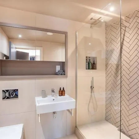 No 3, Within The Walls, Free Parking *